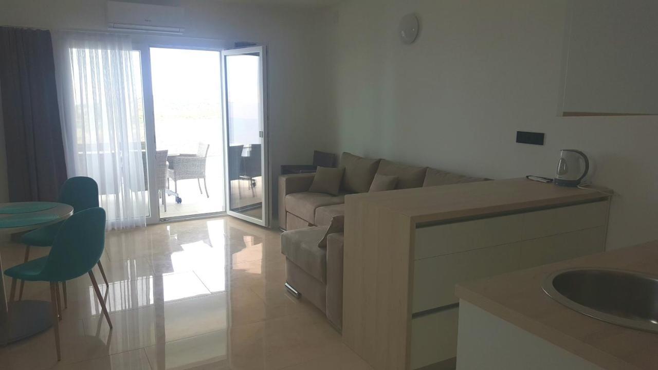 Mayana Apartment Цезарица Екстериор снимка