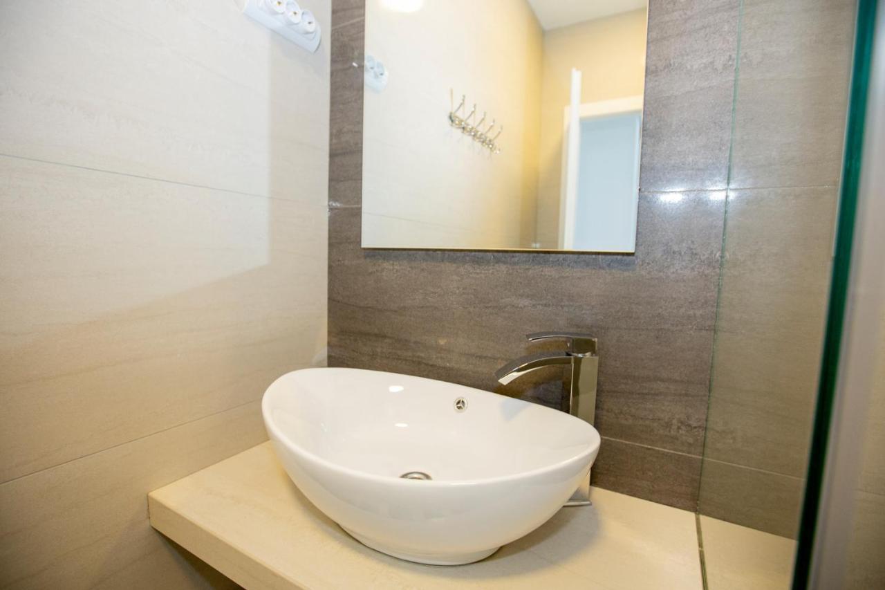 Mayana Apartment Цезарица Екстериор снимка